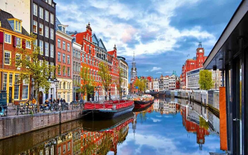 دعوات سياحية إلى هولندا للتقديم على التأشيرة والسفر
